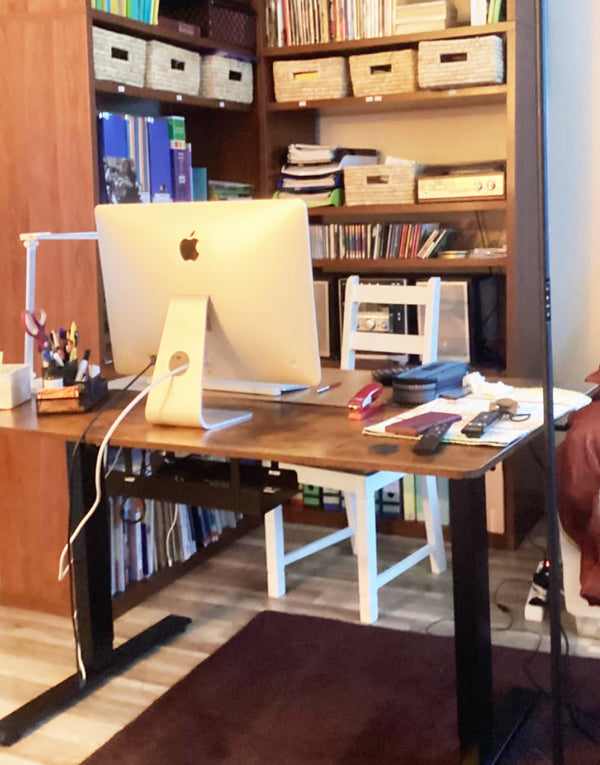 Sit-stand desks